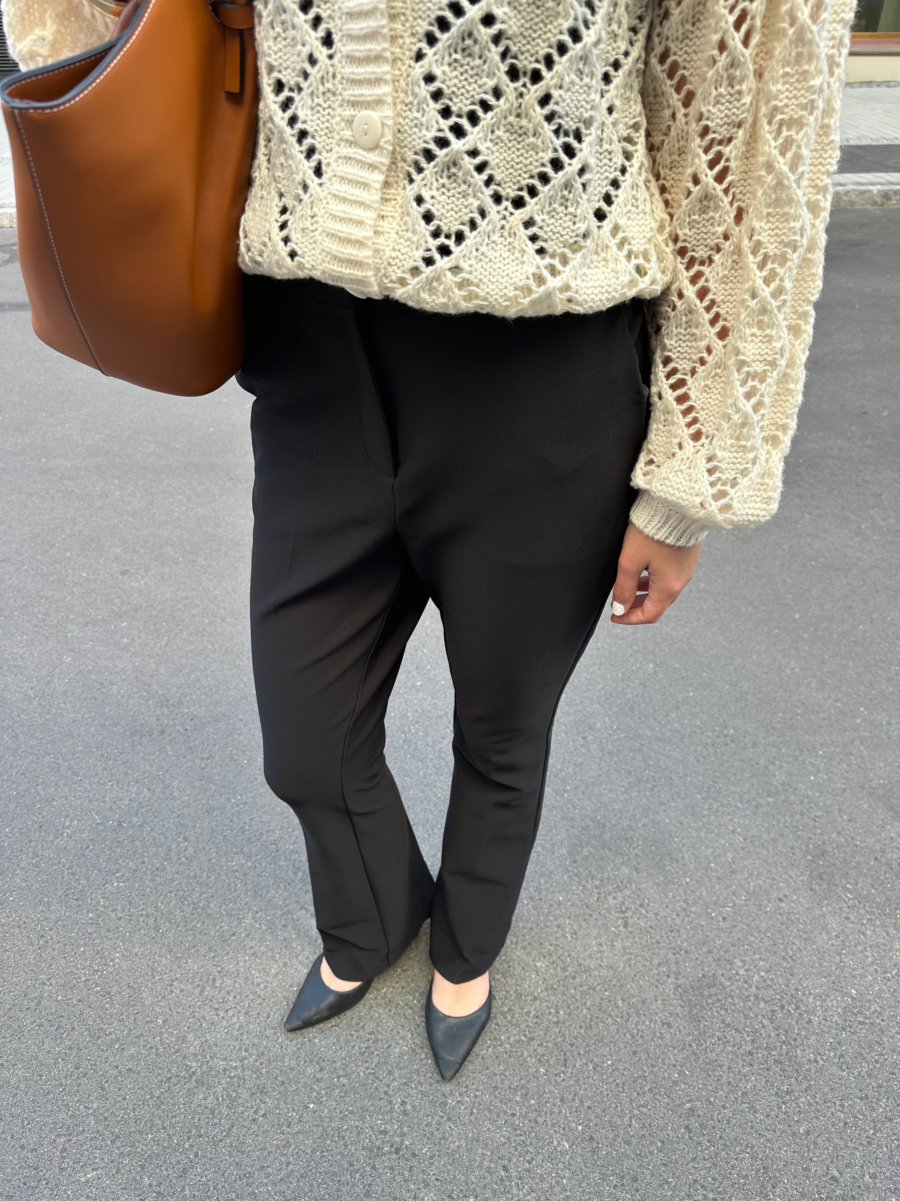 VMSAGA Trousers - Black